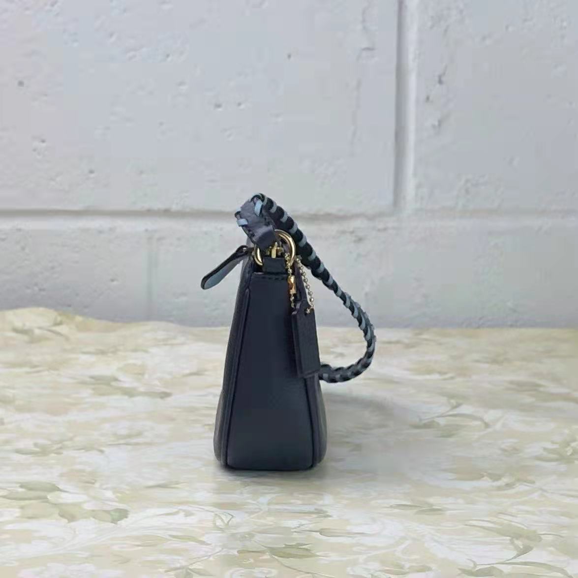COACH C4233 NOLITA 19 WITH WHIPSTITCH IN MIDNIGHT/WATERFALL MULTI COACH C4233 NOLITA 19 WITH WHIPSTITCH IN MIDNIGHT/WATERFALL MULTI